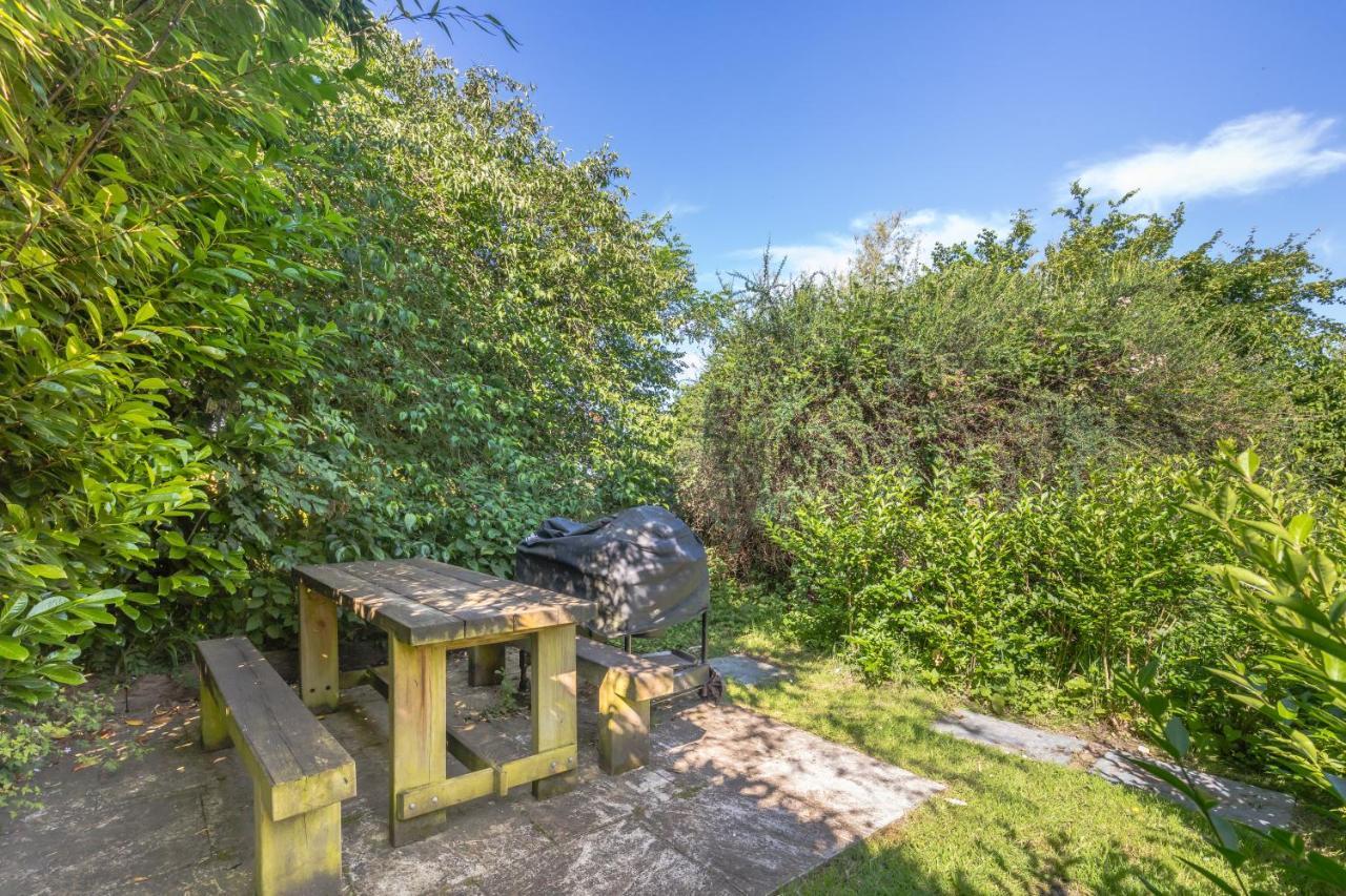 Danny Lodge - Country Cottage Near Brighton By Huluki Sussex Stays Hurstpierpoint Экстерьер фото